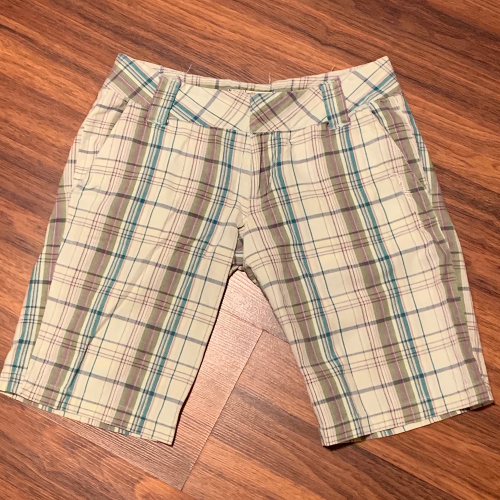 O’Neil Plaid Shorts Sz 00